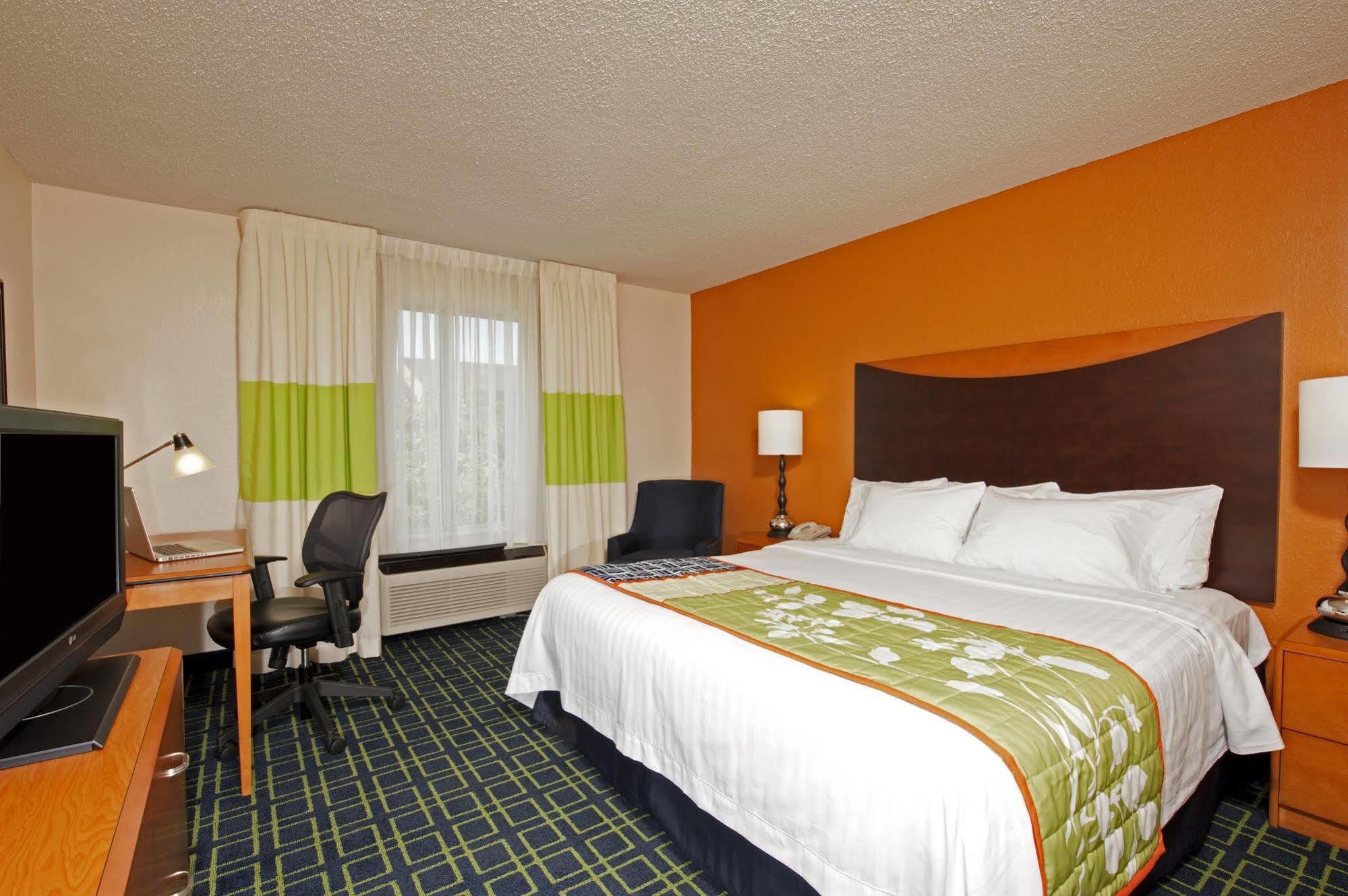 Fairfield Inn & Suites By Marriott Chicago Naperville Extérieur photo
